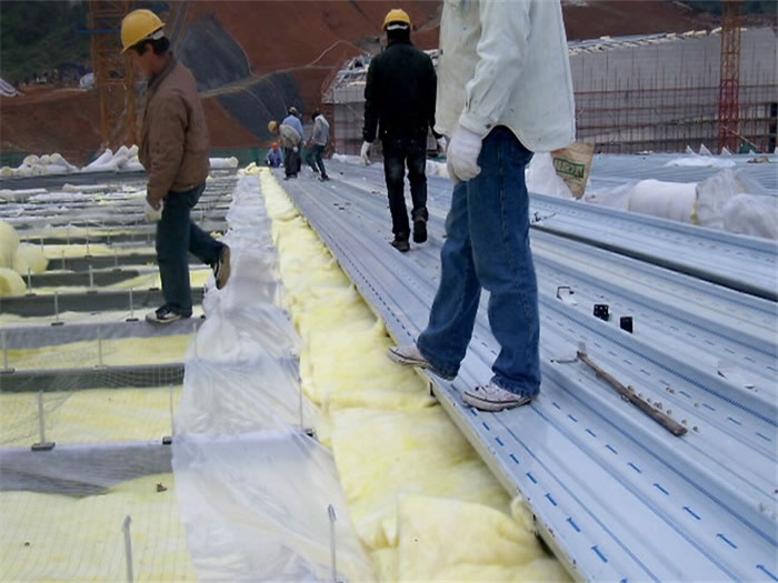 内江安吉县体育馆网架